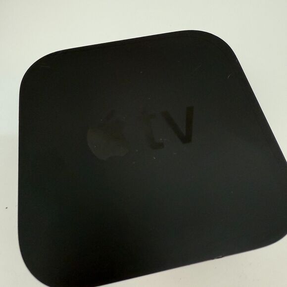 Apple TV 4th Gen Model A1625 Streaming Media Player Remote Power Cord TESTED - Picture 2 of 10